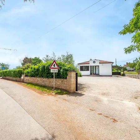Apartment Cozy House With Pool Near Rovinj *
